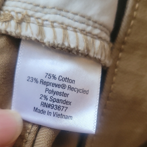 St. John's Bay Woman Straight Jean Tan Sz12 New Mid Rise - Picture 6 of 11